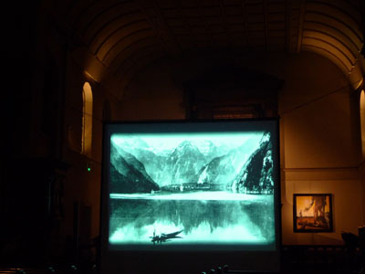 Reisen by Sharon Kivland